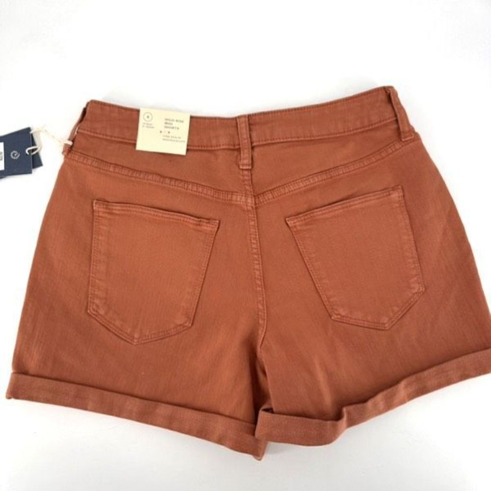 NWT Universal Thread Hi Rise Midi Smooth & Sculpts Shorts Size 6 4” burnt orange - Picture 2 of 10